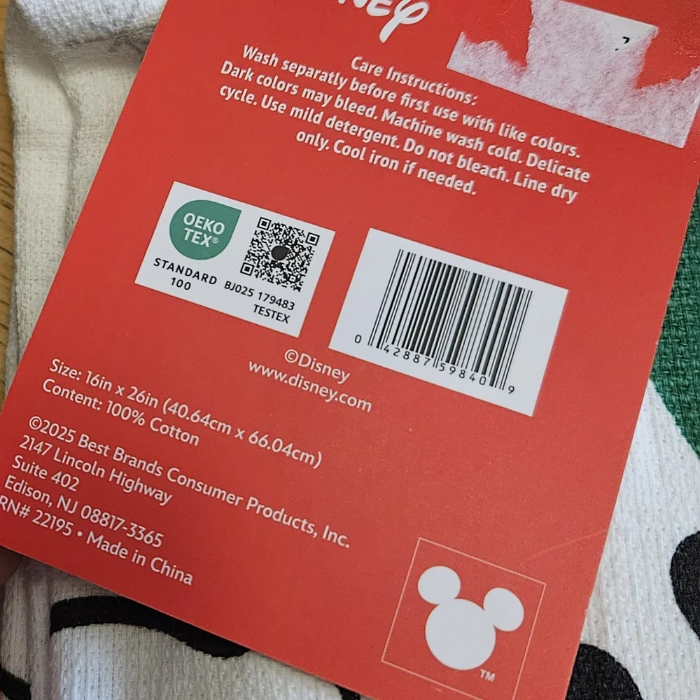 Disney Mickey Mouse & Friends Set Of 2 Hand Kitchen Towels Christmas Holiday